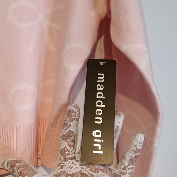 Madden Girl Pink 🩷 & White 🎀 Sweater - Picture 8 of 12